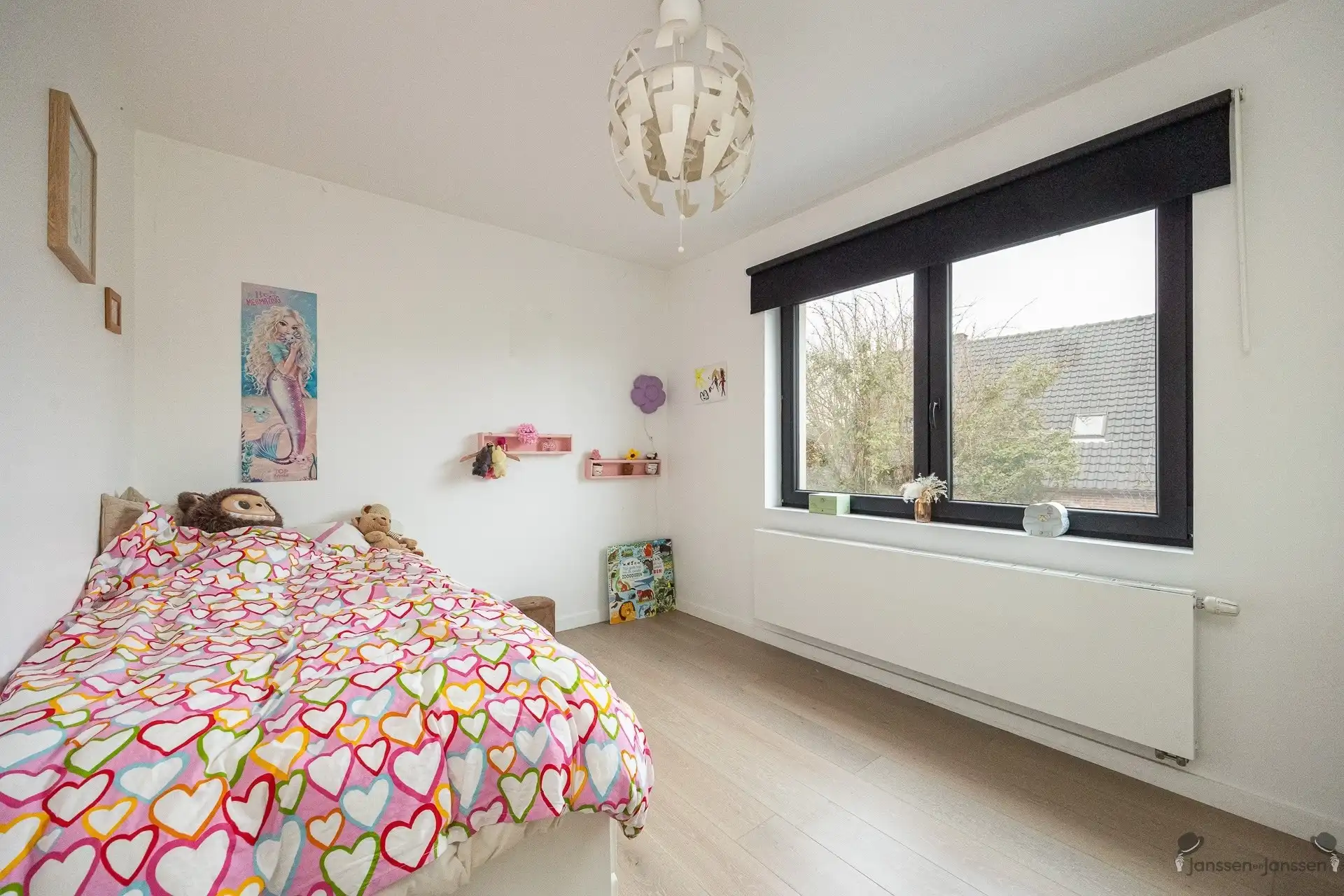 Mooi gerenoveerde woning met EPC B in hartje van Hove foto 14