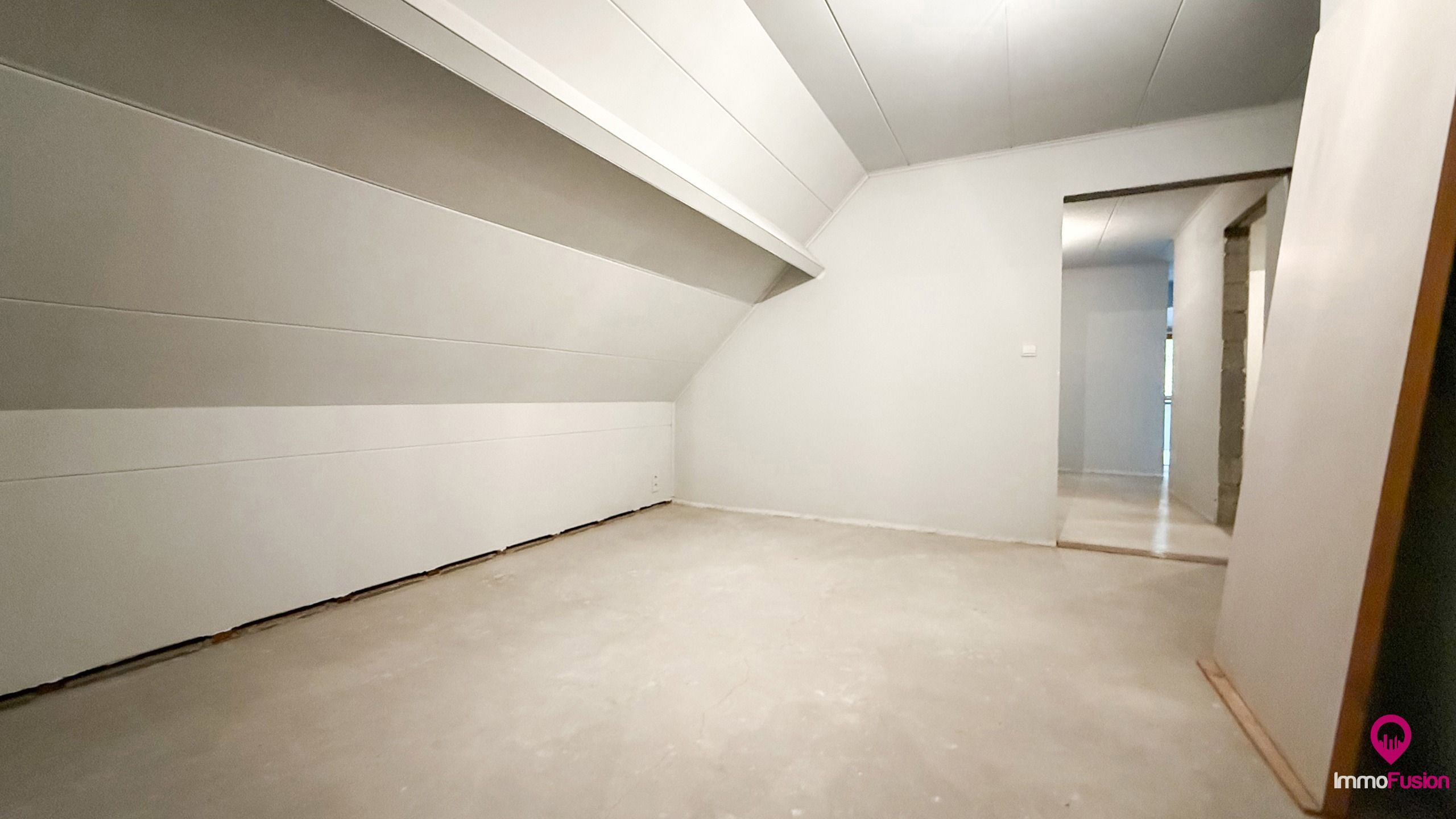 Exclusieve hoeve op 40are met bosrijke ligging te Paal! foto 30