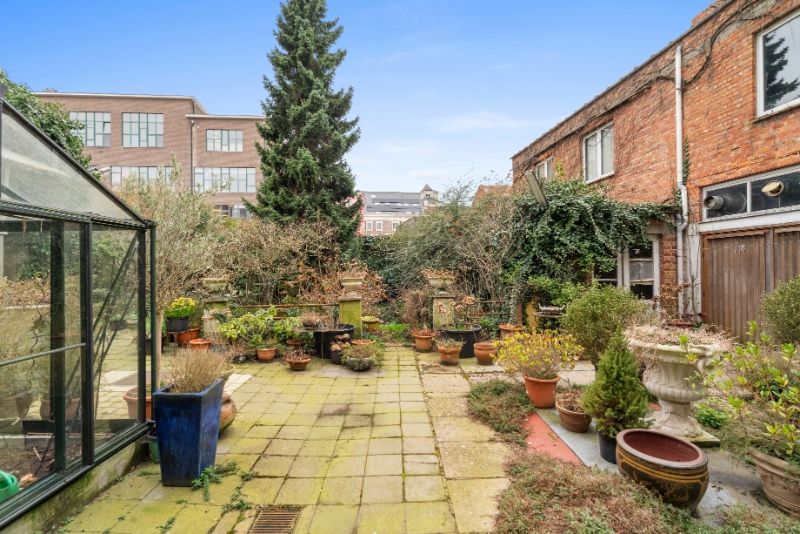--- NIEUW --- Prachtig gelegen, te renoveren herenhuis aan de Visserij! foto 56