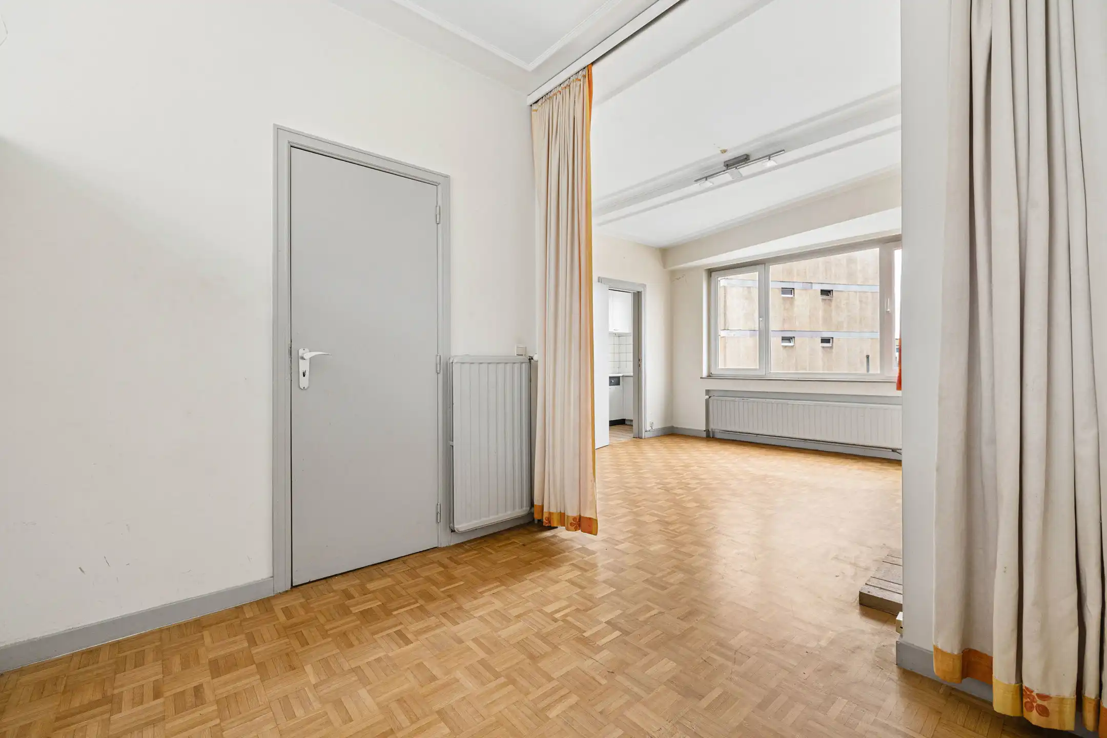 Studio van ±41 m² – Strategische ligging, veel potentieel foto 5