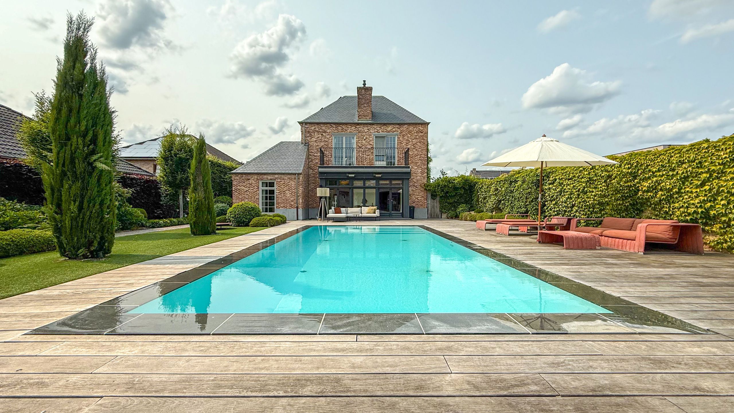Exclusieve villa met zwembad op riant perceel in Koersel! foto 68