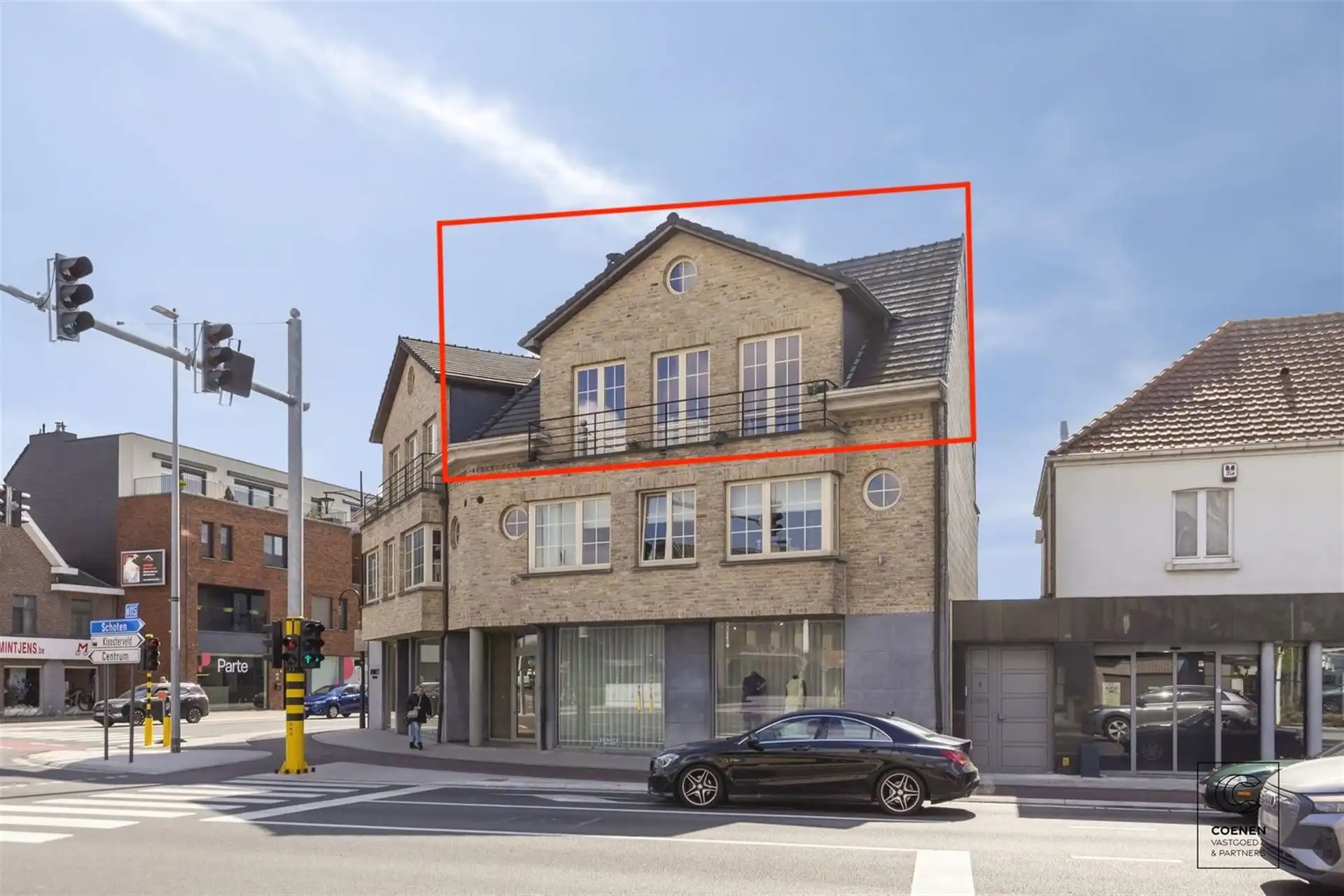 Instapklaar appartement met zonnig terras te Brecht! foto {{pictureIndex}}