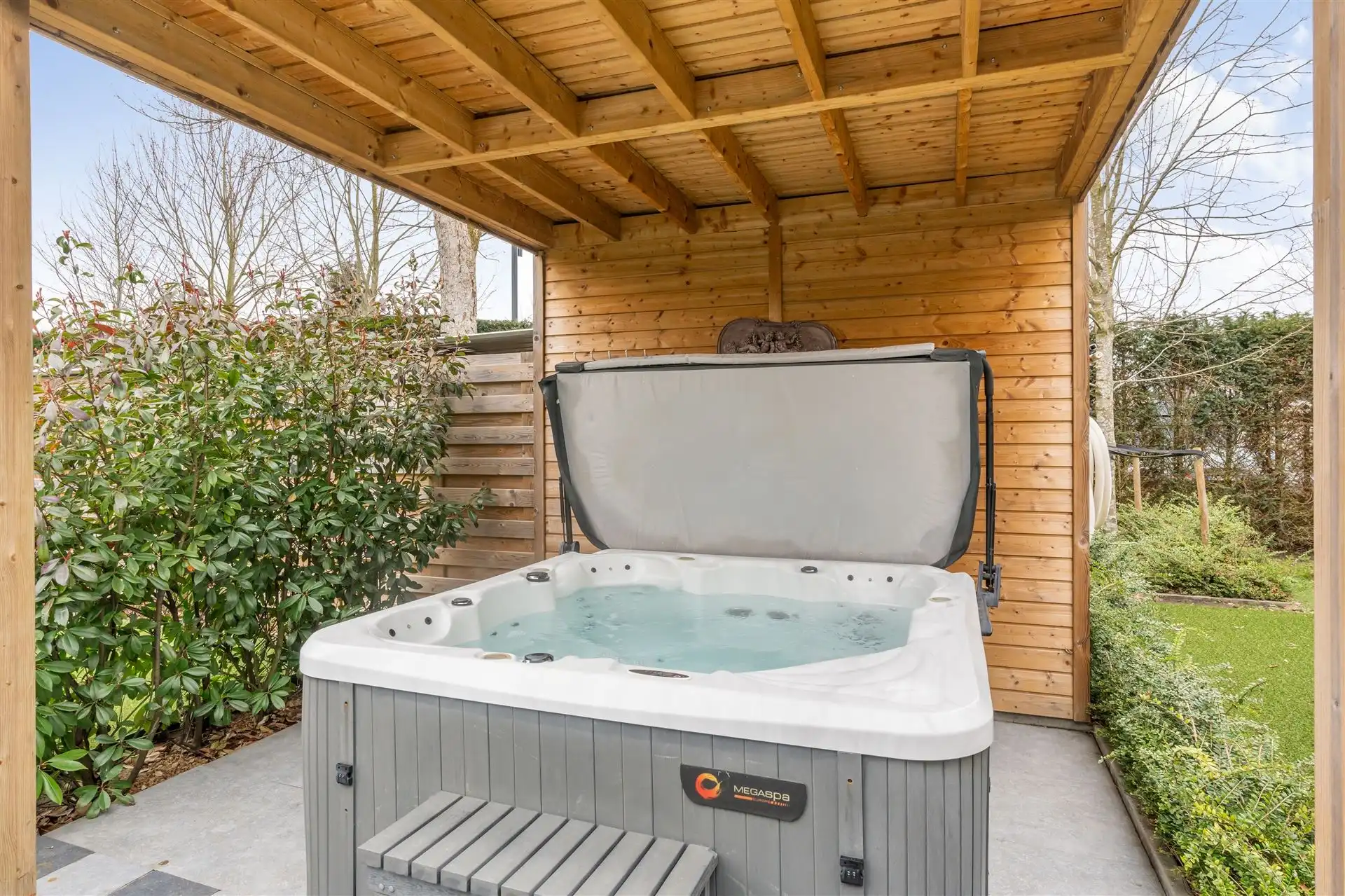 Herenhuis met B&B en wellness. foto 6