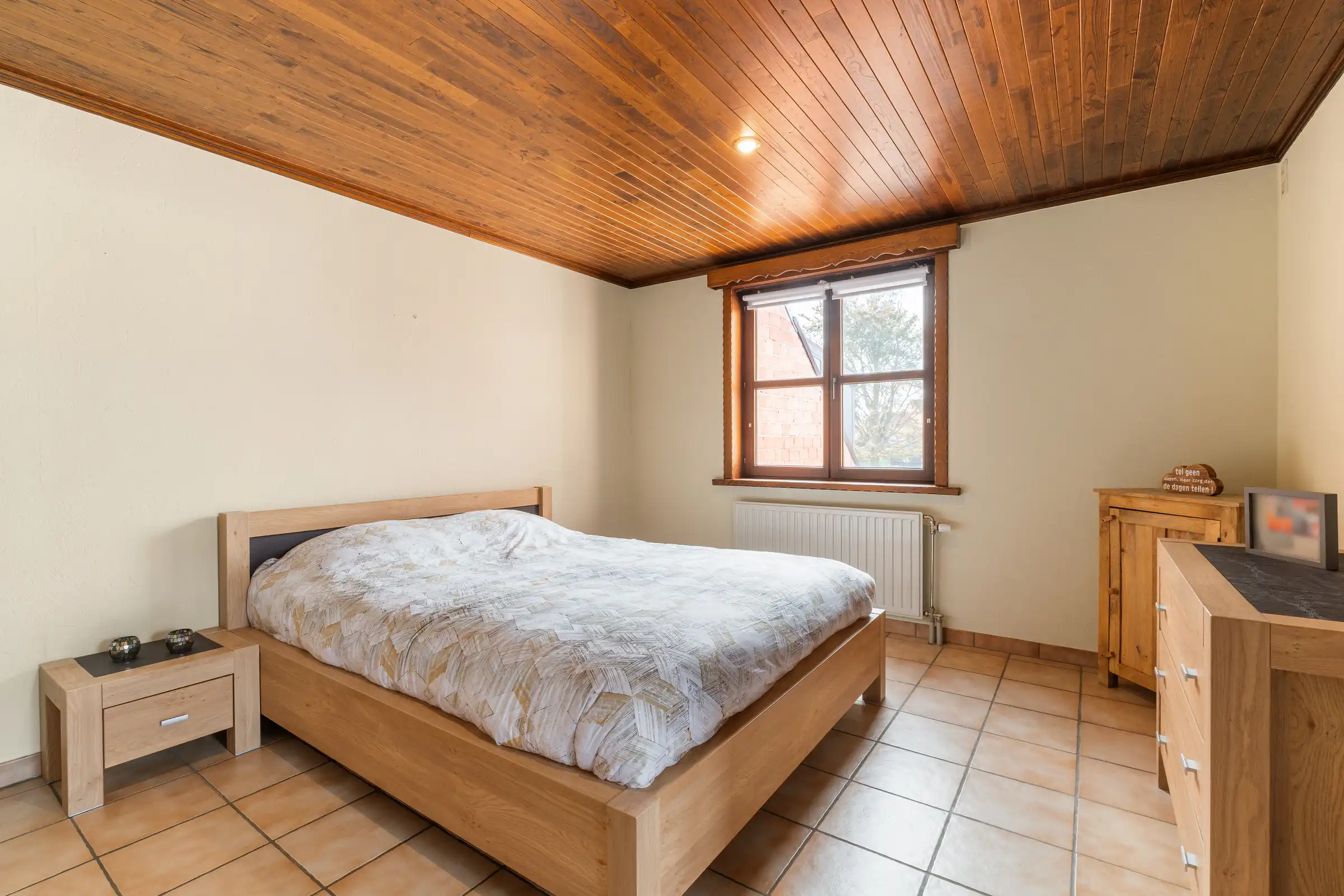 Ruime gezinswoning met 3 slaapkamers en mooie tuin foto 11