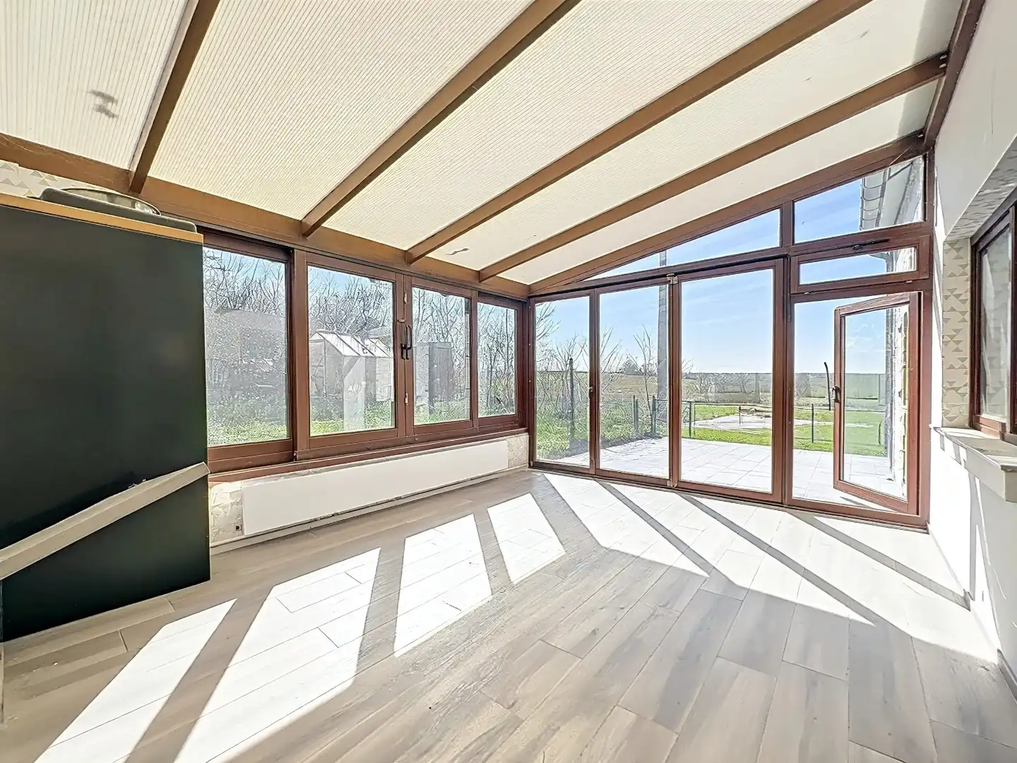 Ruime open bebouwing met zonnige tuin in Hoegaarden foto 10