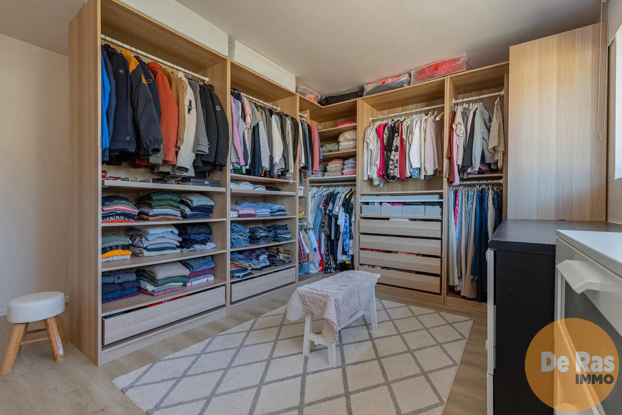 WICHELEN - Exclusief gerenoveerde woning met 4 slaapkamers foto 21