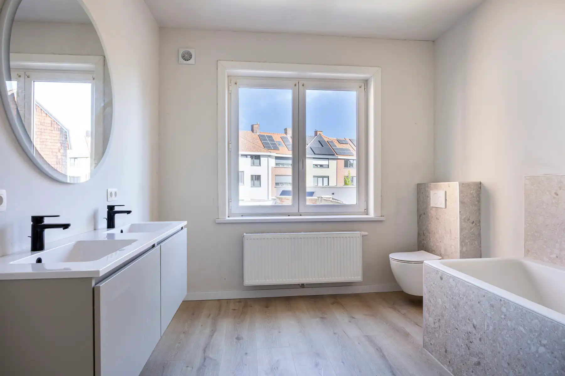 Kloeke en heel ruime instapklare woning! foto 24