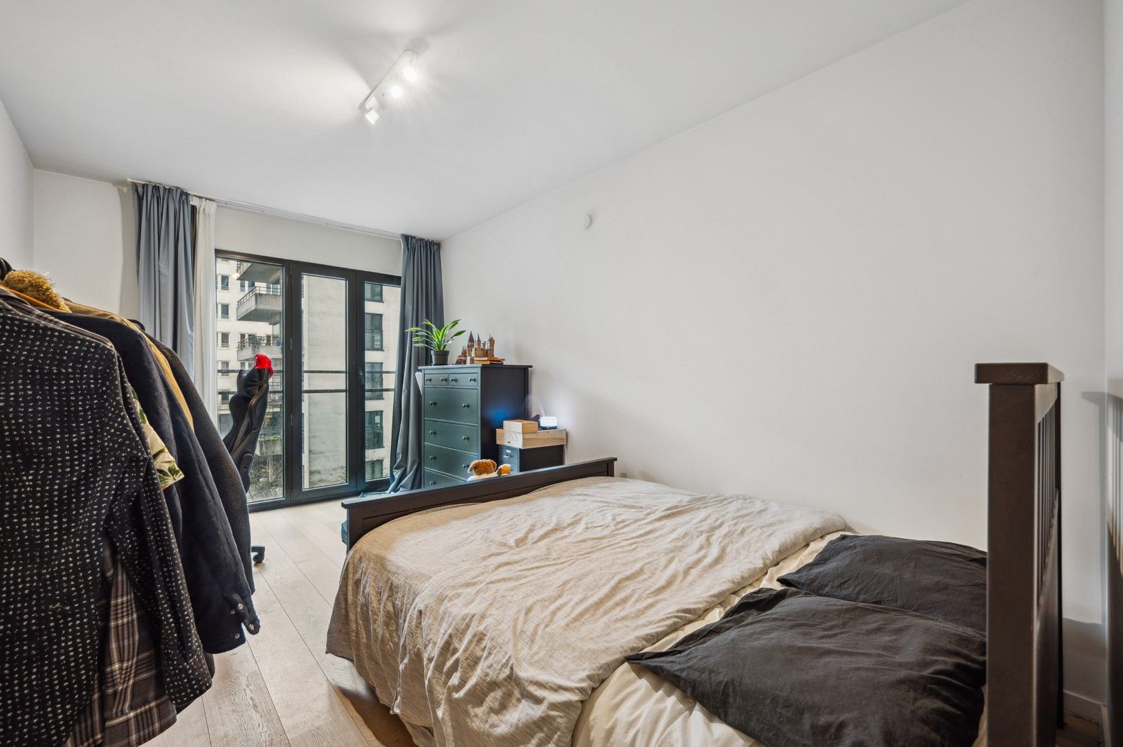 Spacious 3 bedroom apartment with garden view foto 18