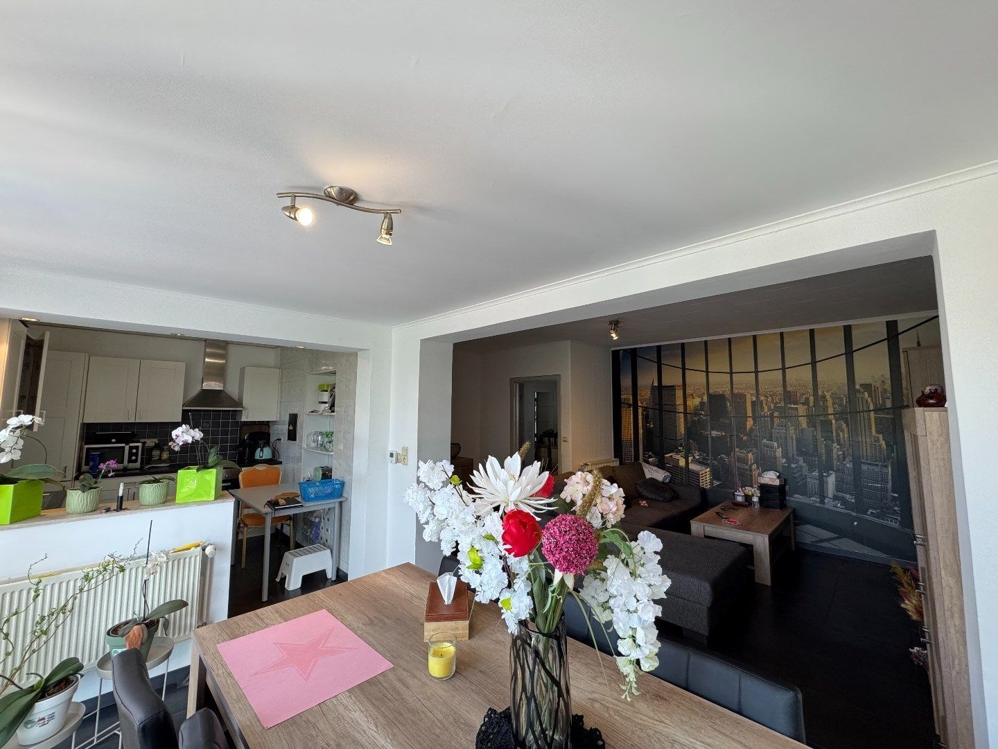 een instapklaar appartement met  2 SLPK. op VERD. 2 foto 6