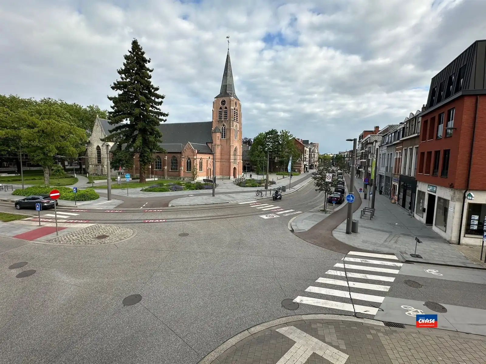 Appartement met ruime woonkamer, mooie keuken en 2 slaks foto 12