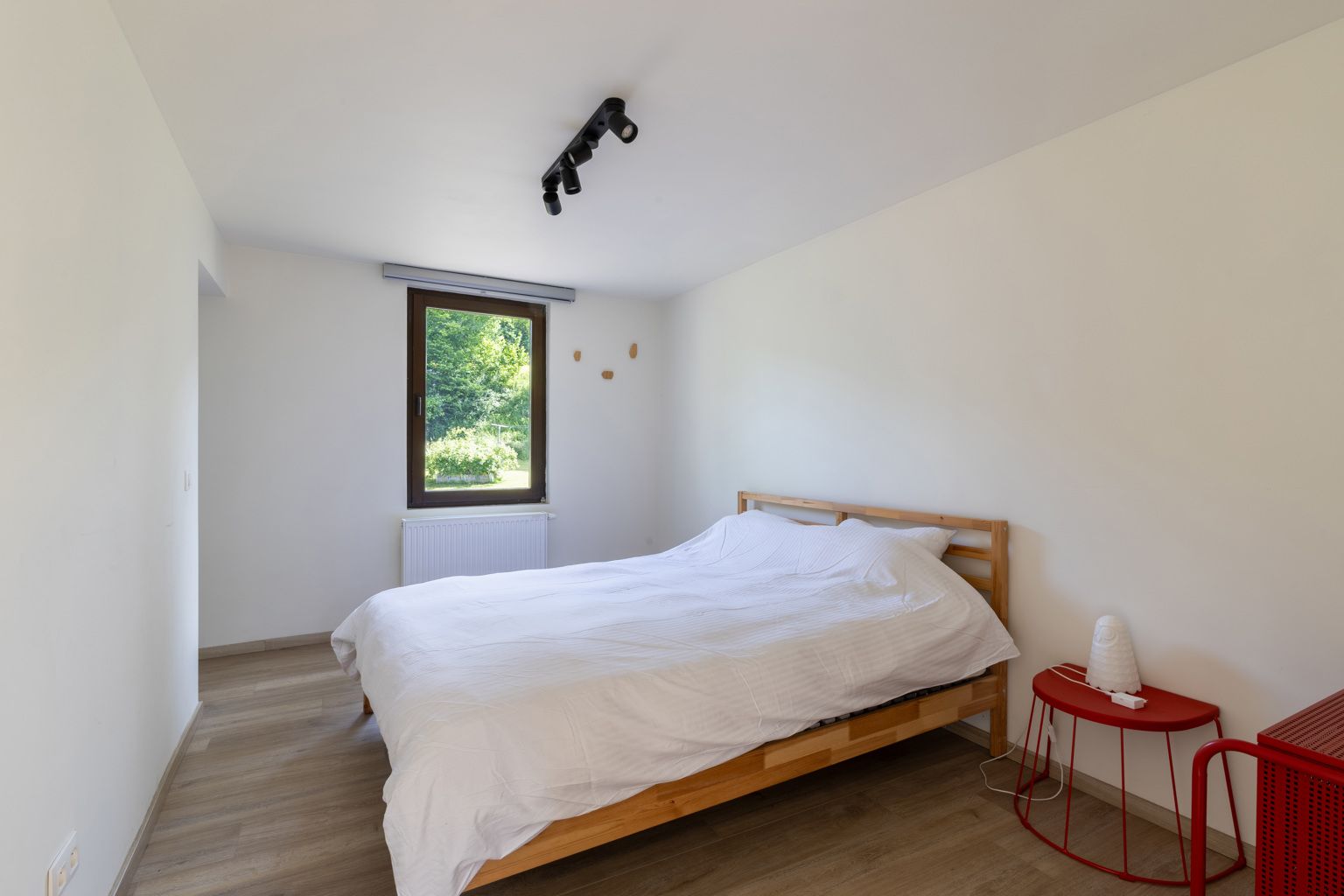 Ruime woning in een oase van groen! foto 19