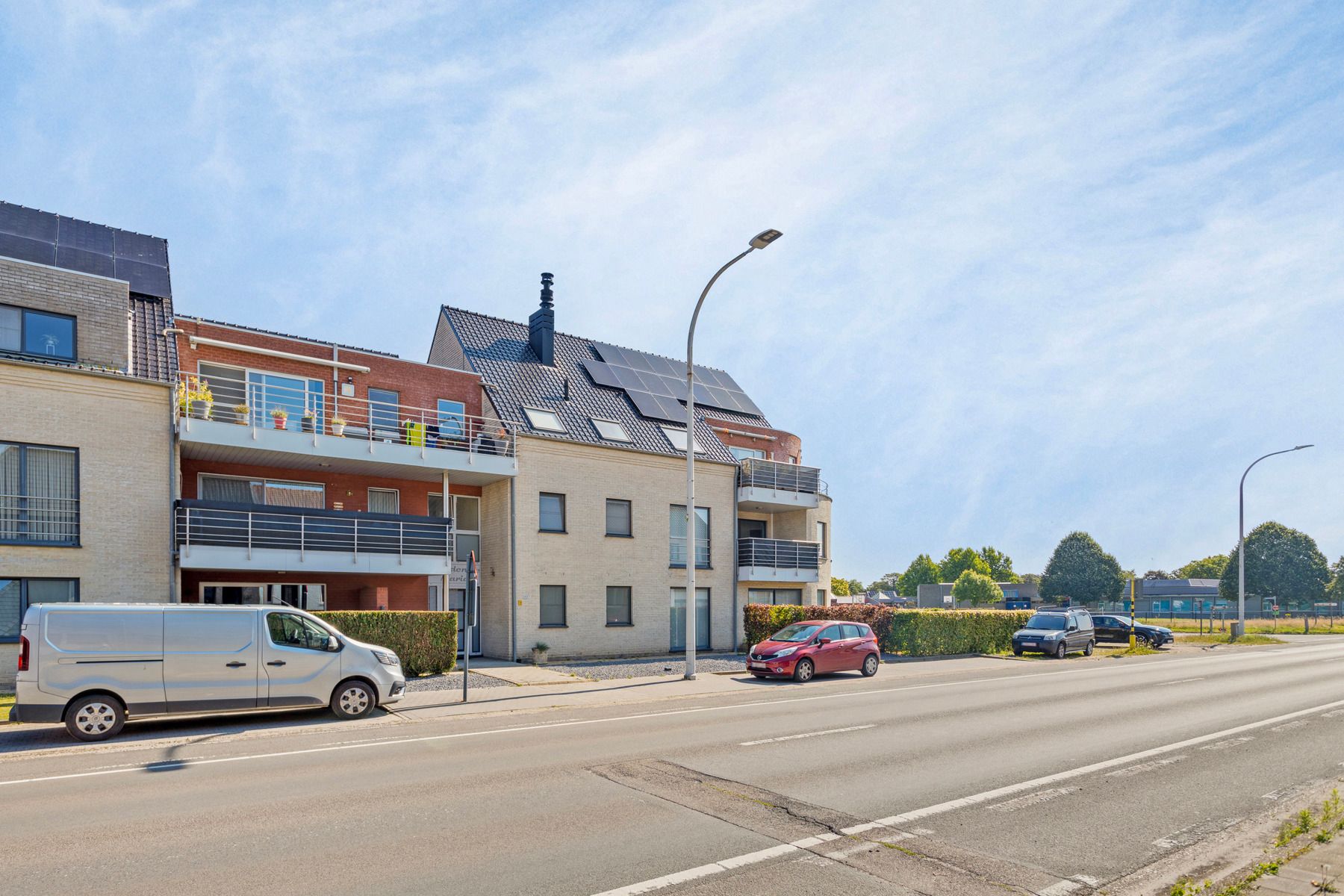 PRACHTIG APPARTEMENT MET 3 SLAAPKAMERS EN TERRAS foto 2