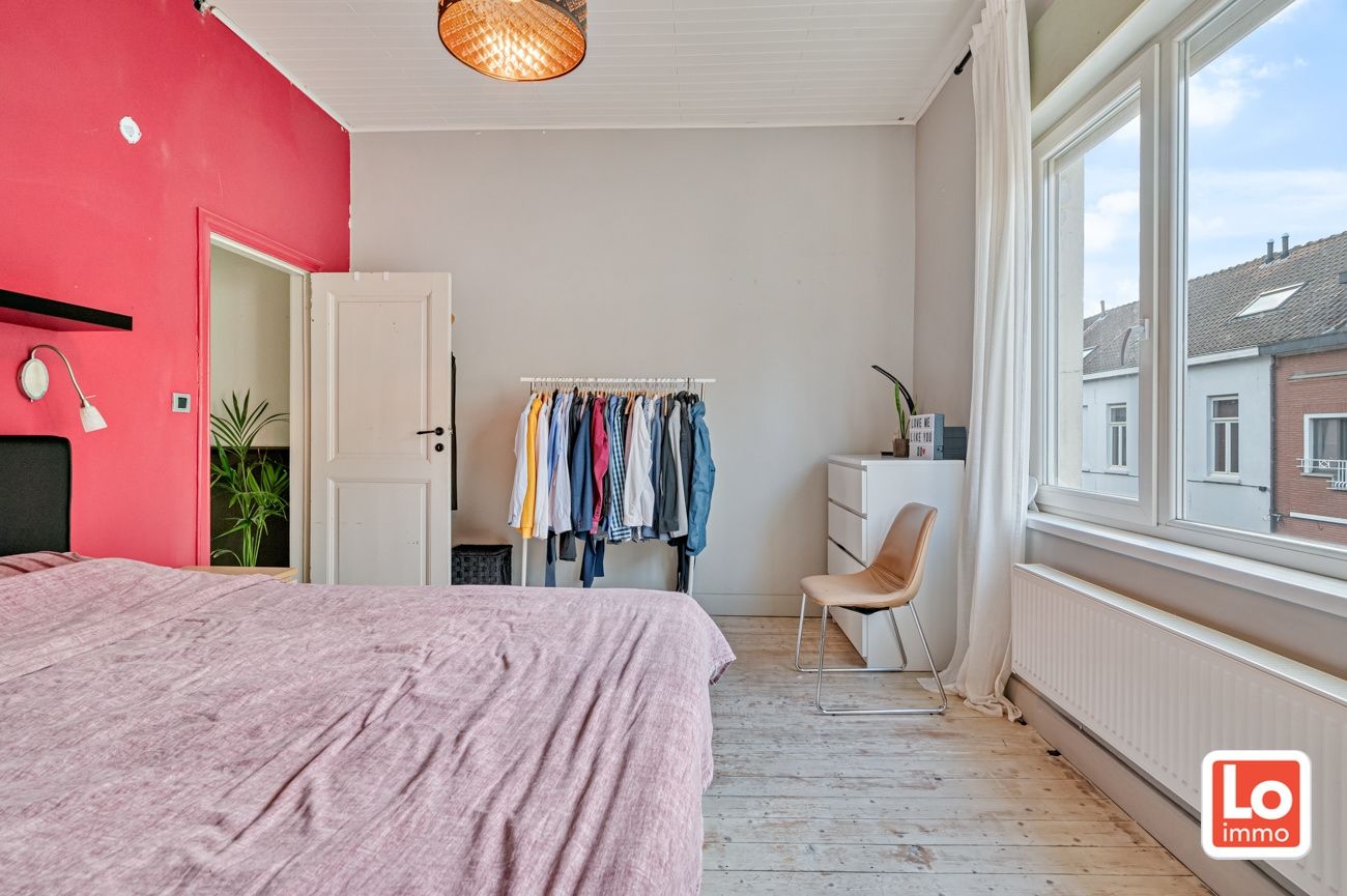 VERKOCHT!! Leuke stadswoning met tuintje & terras op een toplocatie vlakbij het centrum van Gent. foto 12