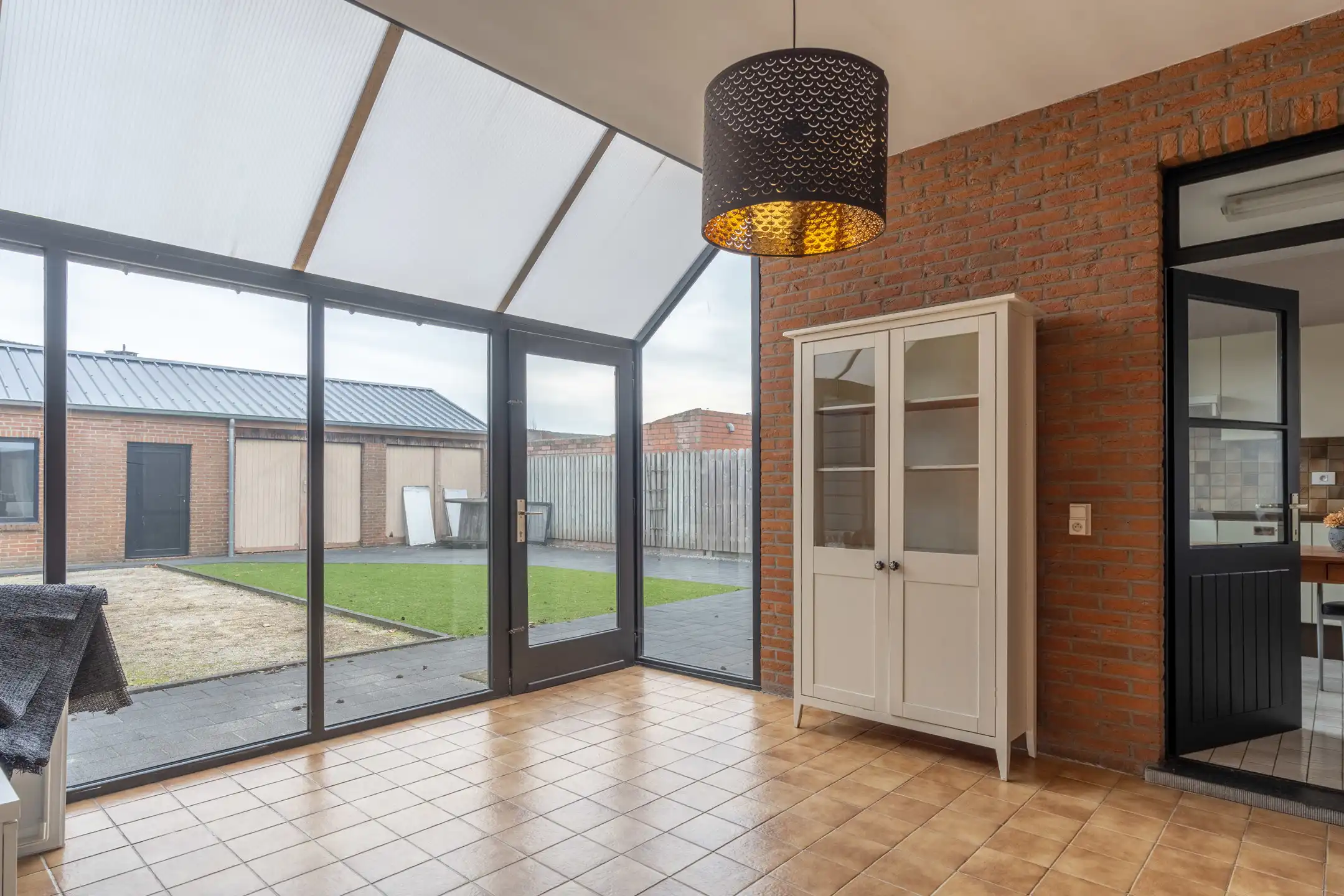 Op te frissen woning met 3-4 slpk op toplocatie te Arendonk foto 14