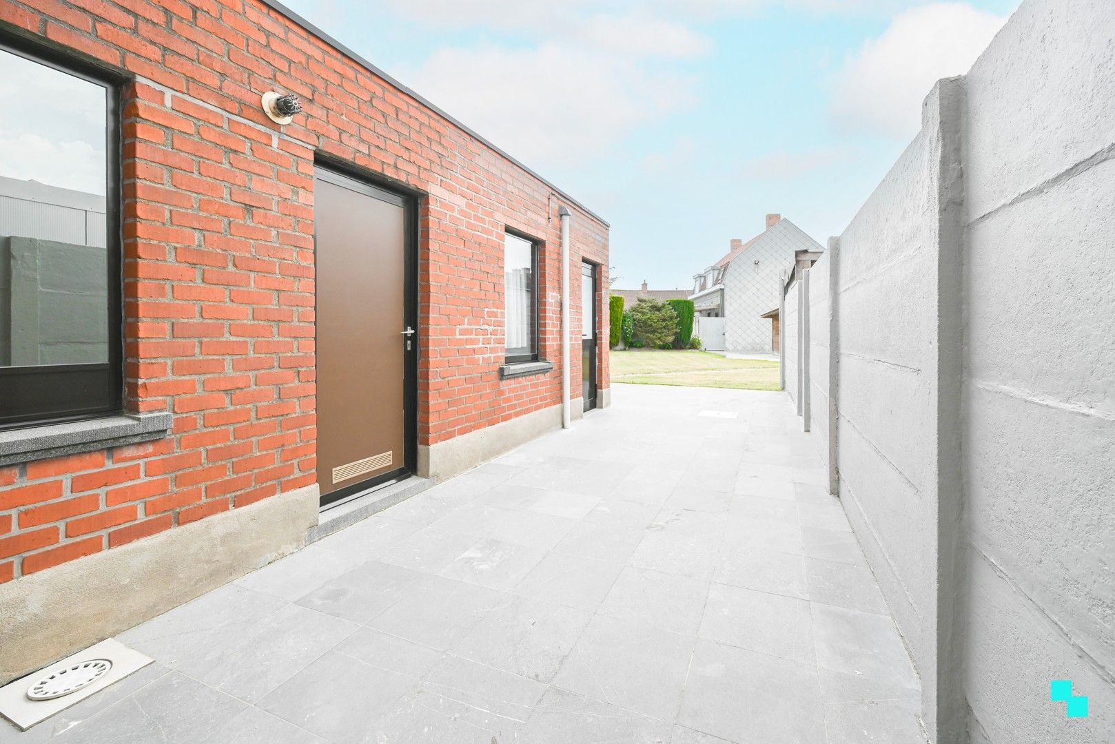 Ruime woning met garage in het centrum van Meulebeke foto 29