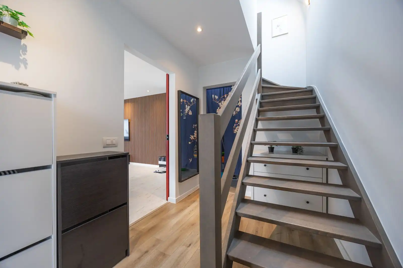 Recente vrijstaande villa op een royaal perceel (1044 m2) foto 12