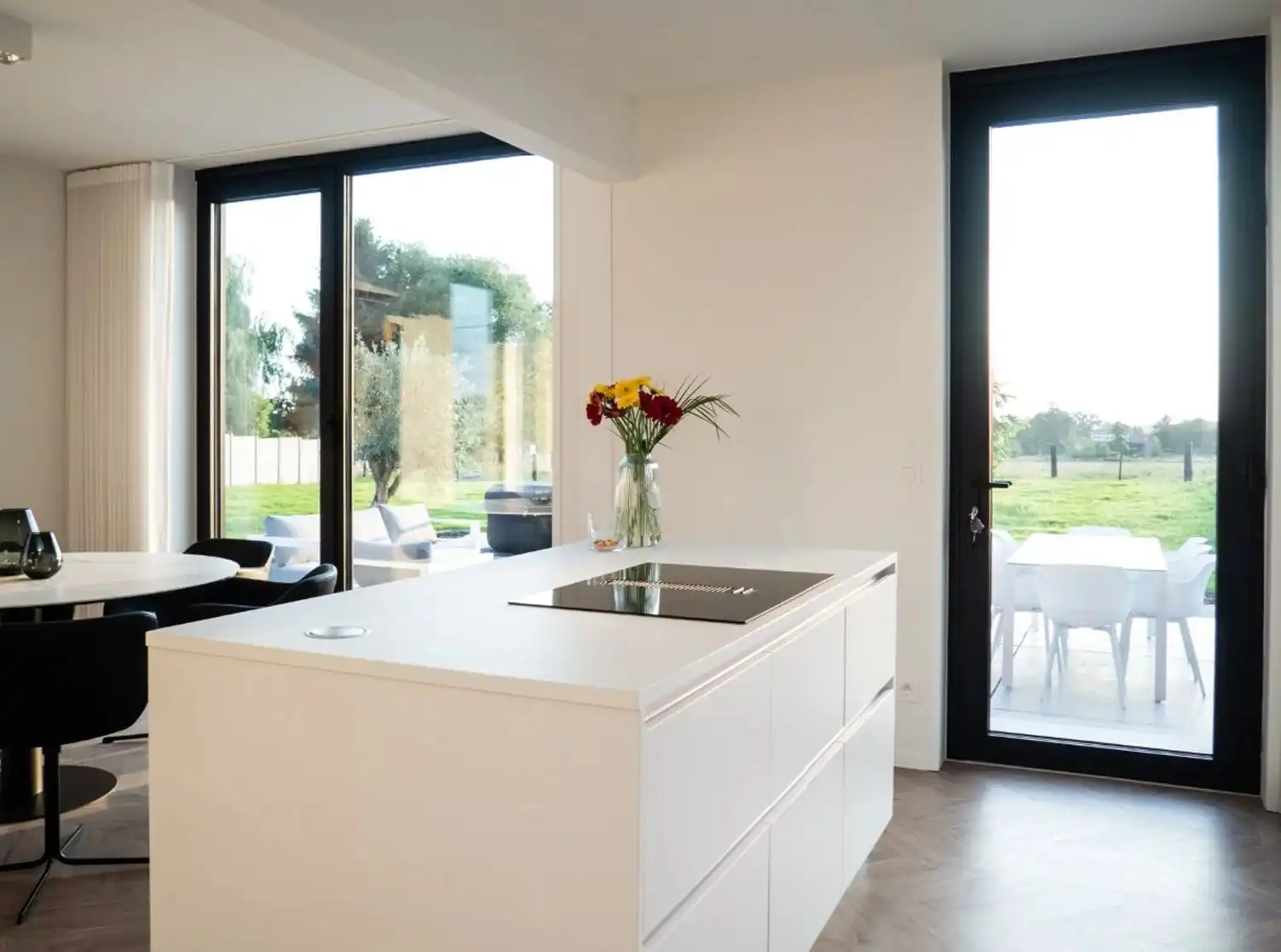 Charmante nieuwbouwwoning in pastoriestijl (OB) met 3 slaapkamers. foto 4