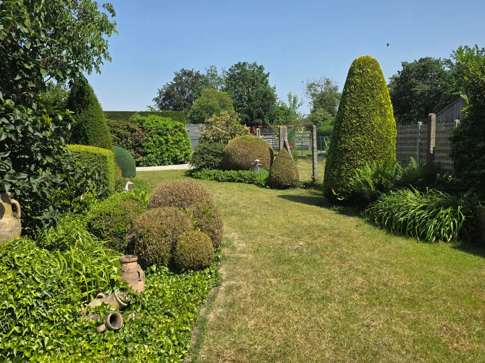 Super sympathieke woning met grote tuin en ongelooflijk veel potentieel!!!! foto 2