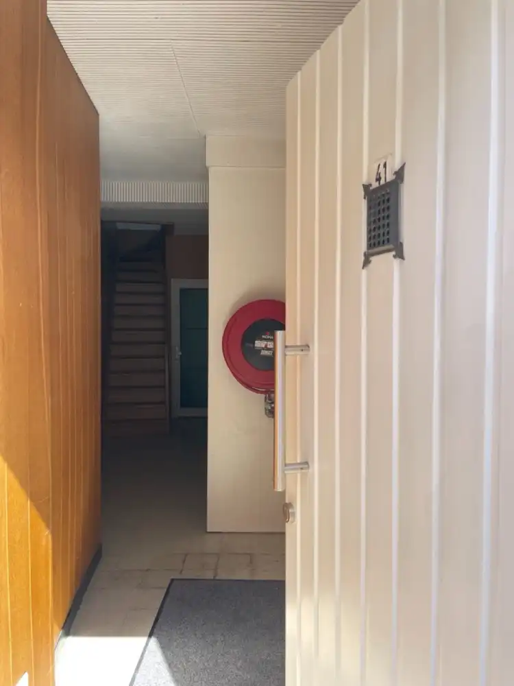 Gerenoveerd appartement te huur in Ruddervoorde foto 3