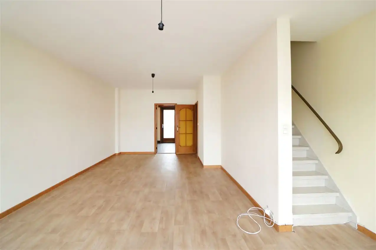 Duplexapp. met 2 grote slpkmrs en terras foto 9