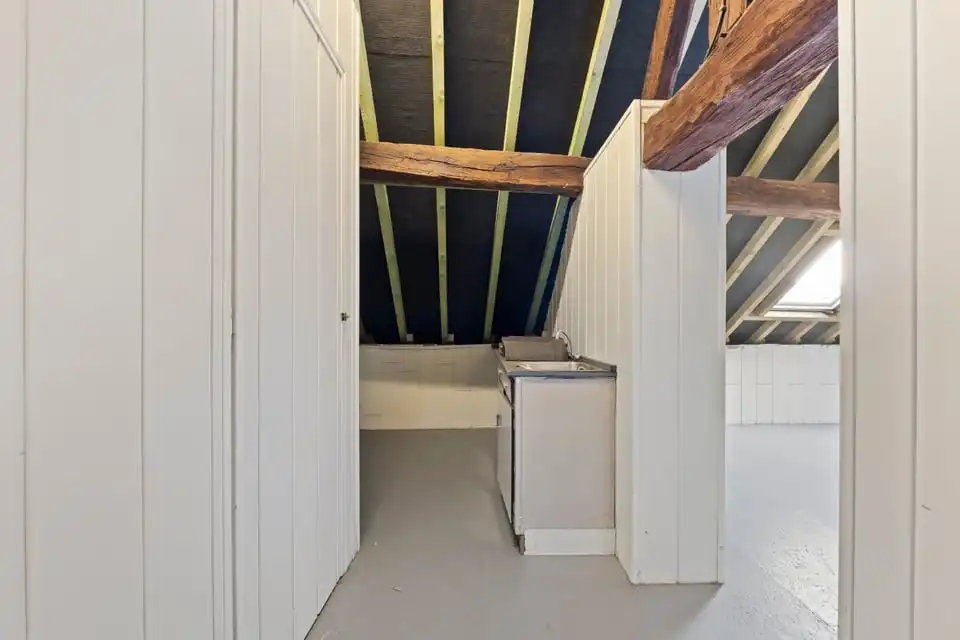 RUIM HANDELSPAND MET WOONST OP TOPLOCATIE IN ZOUTLEEUW foto 31