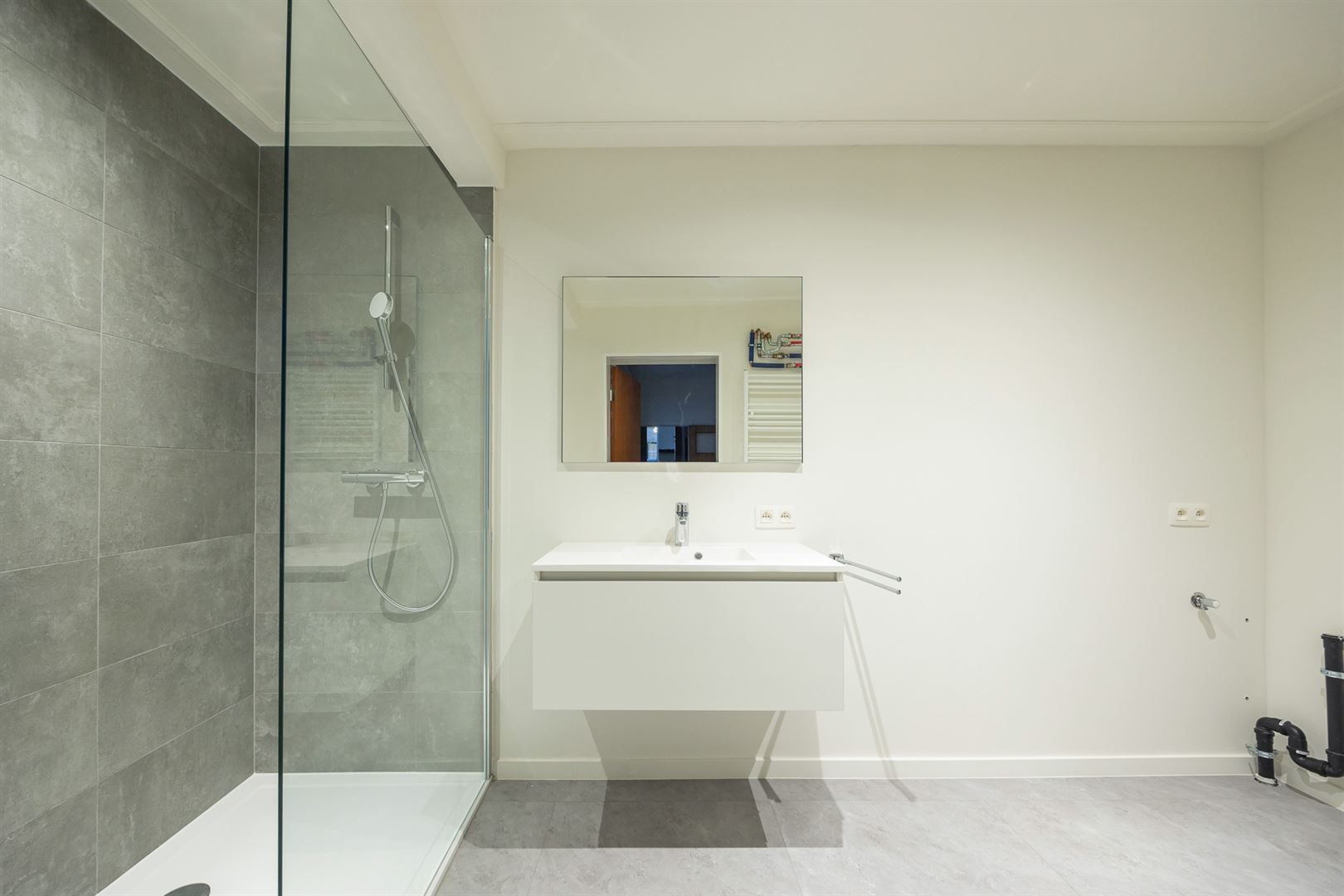 Gerenoveerd appartement midden in de stad foto 13