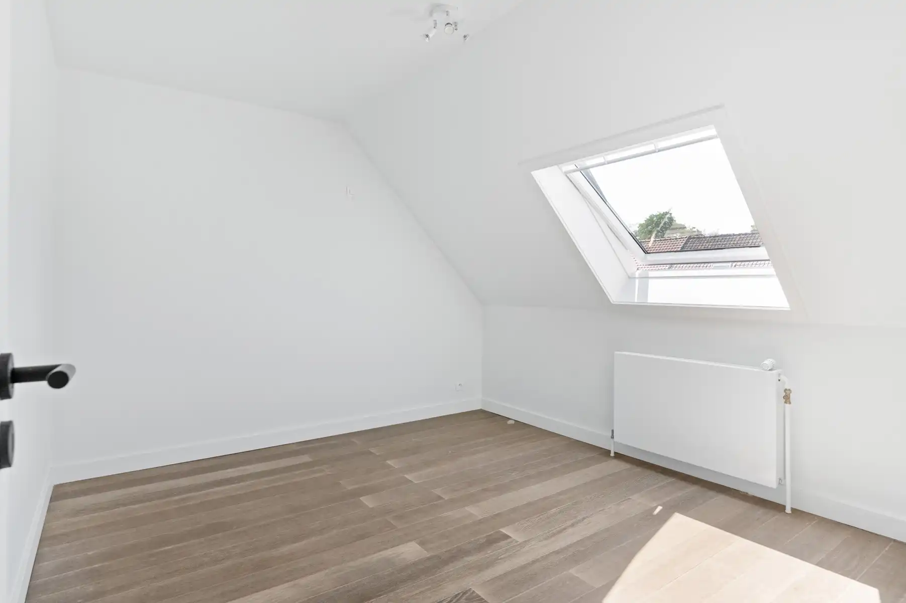 Stijlvol duplex met zonnig terras foto 15