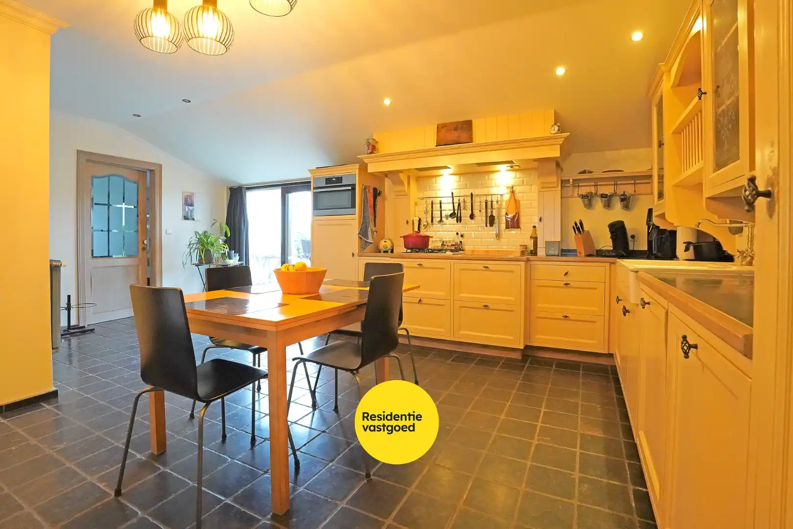 Prachtige, energiezuinig gerenoveerde landelijke villa op 2.542 m² te Nieuwpoort foto 5