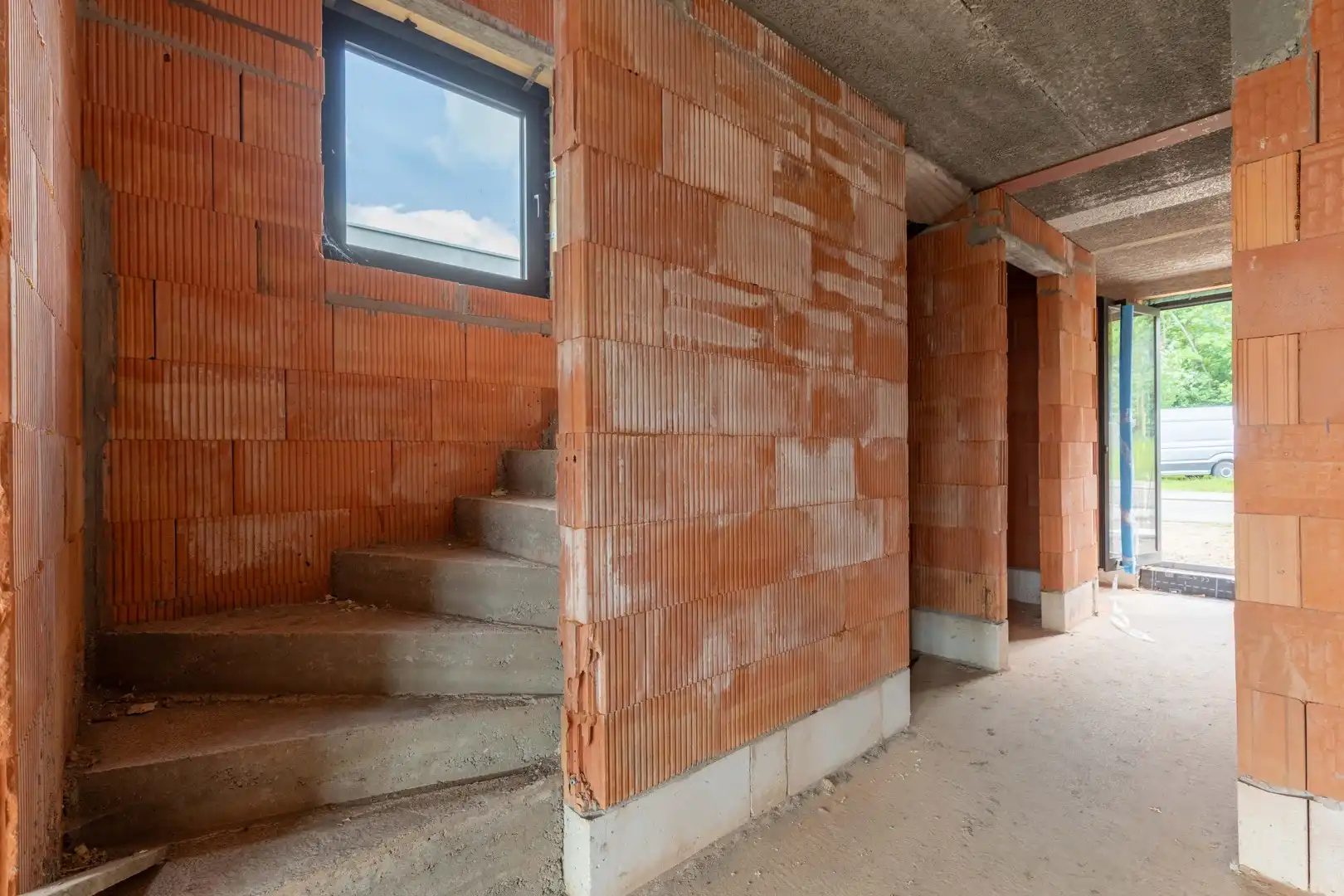 Lichtrijke nieuwbouwwoning met loftgevoel foto 11