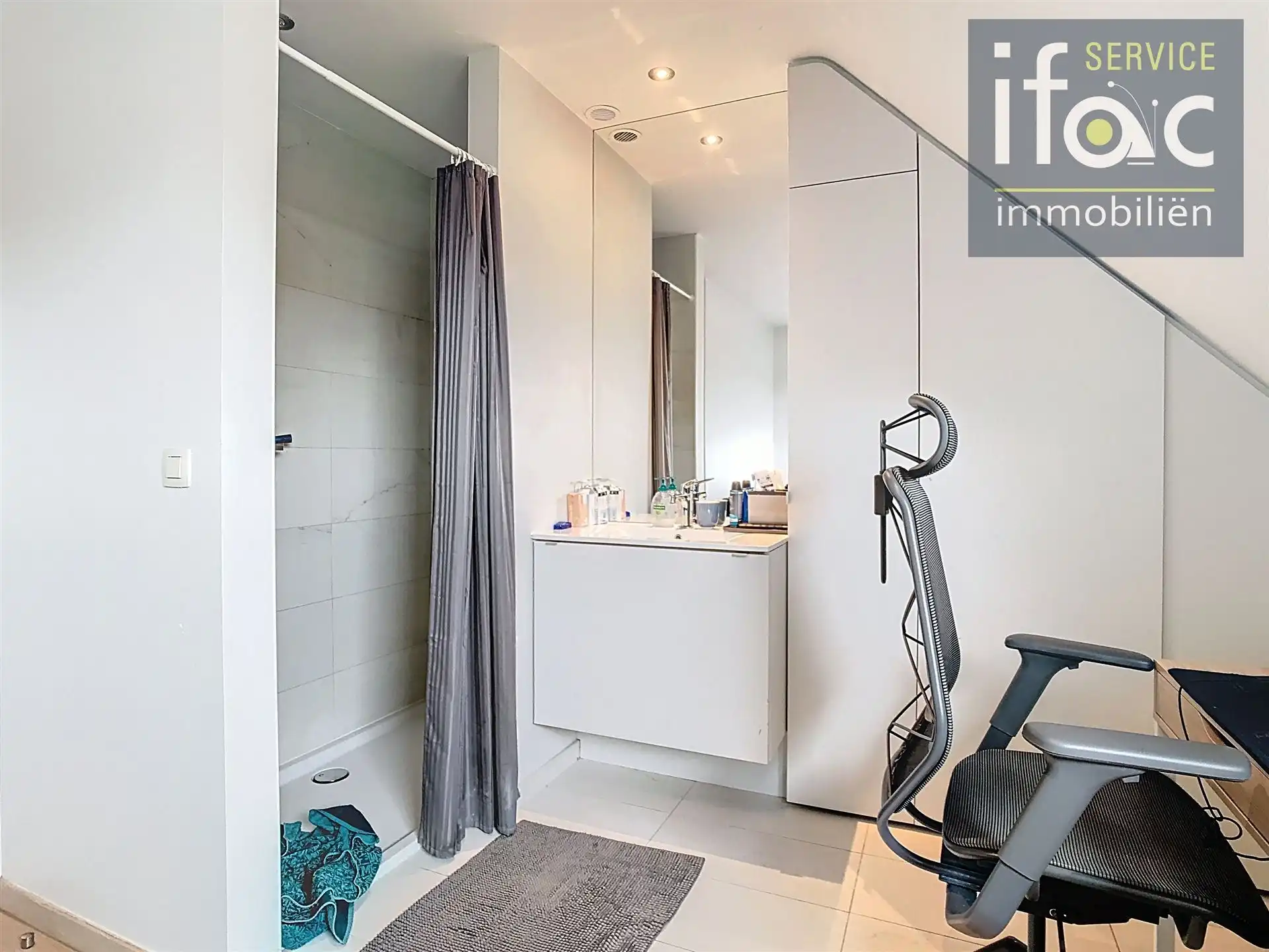 Duplex 2 slpk, 2 badk, terras en garage foto 21