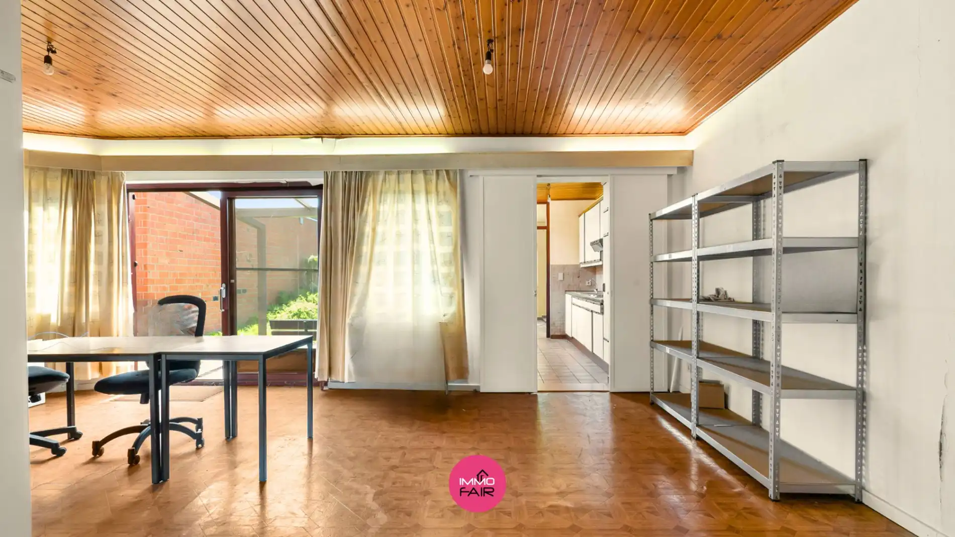 Polyvalent handelspand met duplexappartement in hartje Lanaken! foto 6