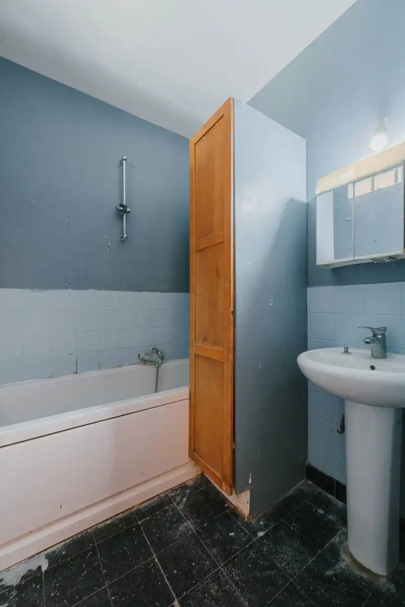 Veelzijdige woning met potentieel op strategische locatie foto 8
