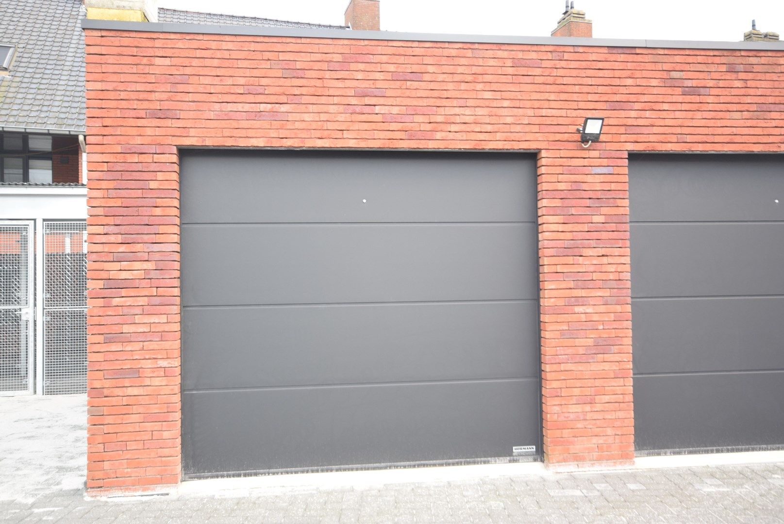 GARAGE NUMMER 6 TE HUUR  foto 2