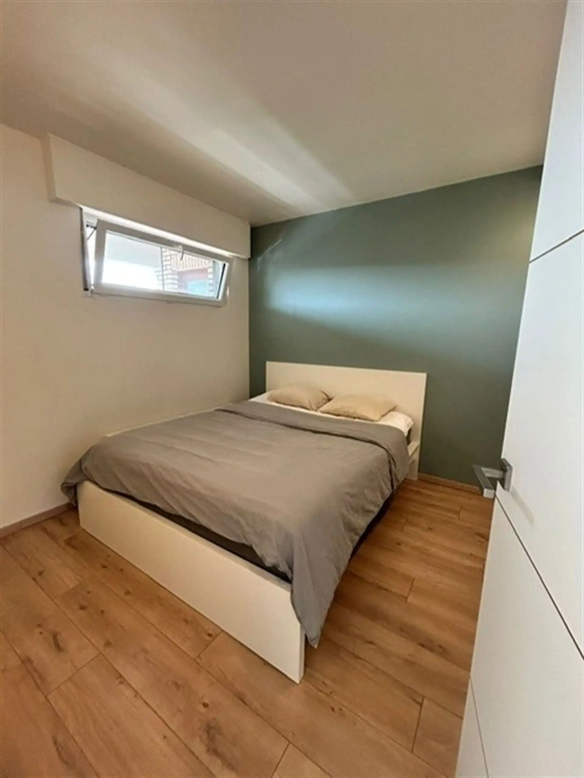 AANGENAAM APPARTEMENT MET TERRAS EN KELDERBERGING, RUSTIG GELEGEN NABIJ DE DORPSKERN foto 6