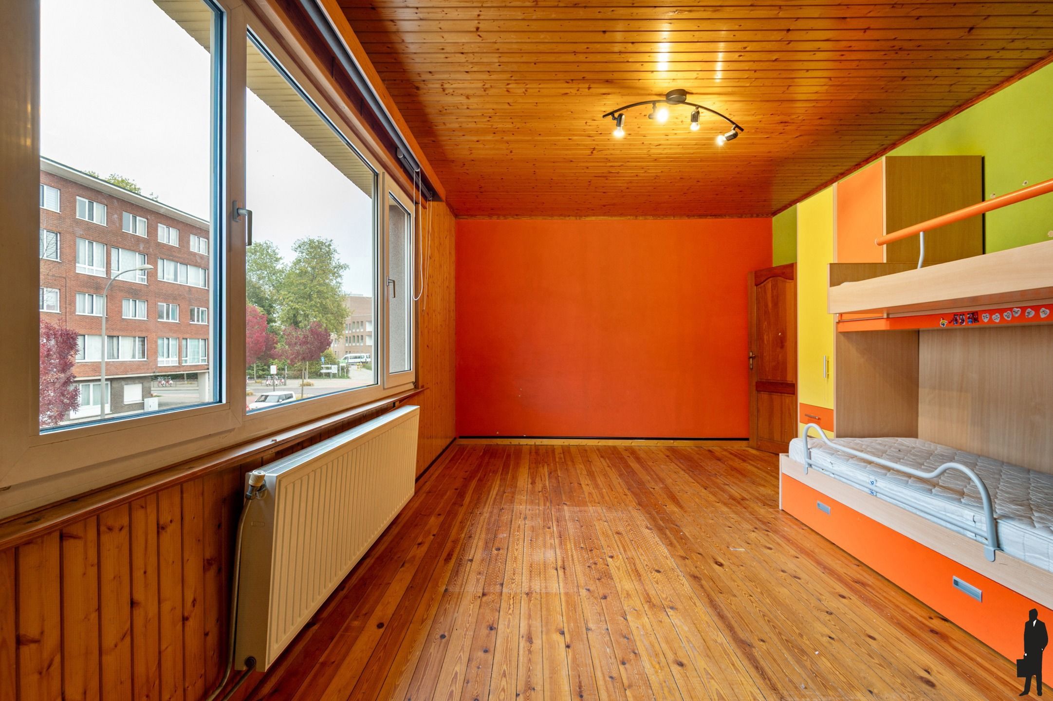 Ruime woning op een interessante locatie foto 14