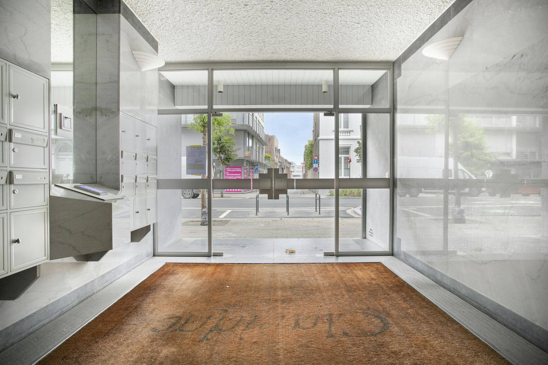 Energiezuinig appartement te koop in centrum Kortrijk!  foto 2