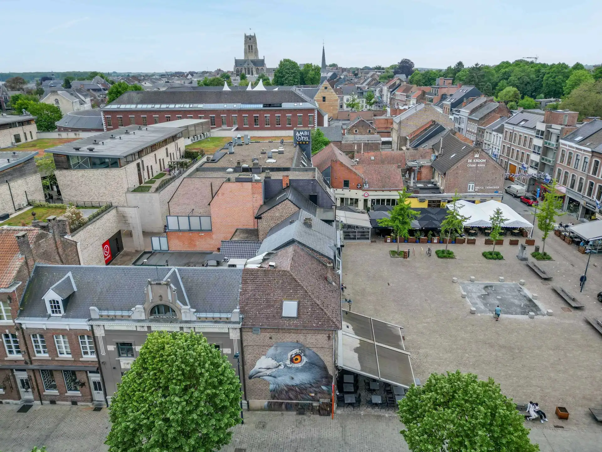 Handelspand met woonst op topligging in hartje Tongeren foto 2