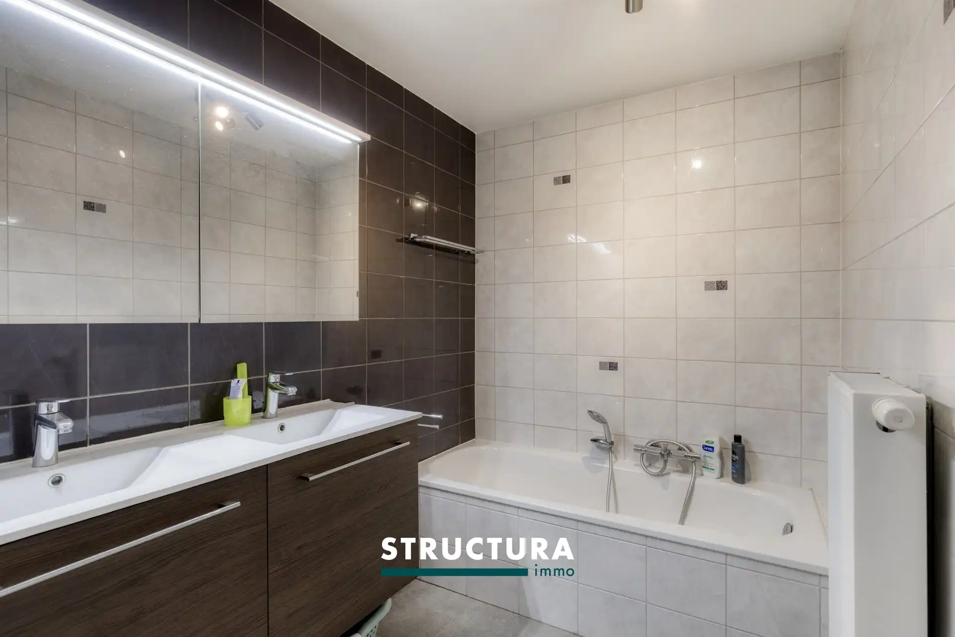 Appartement met ruim Zuidwest georiënteerd terras foto 5
