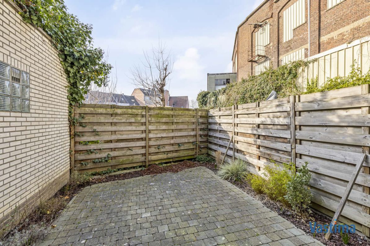 Instapklaar appartement met zonnig terras in rustige omgeving foto 17