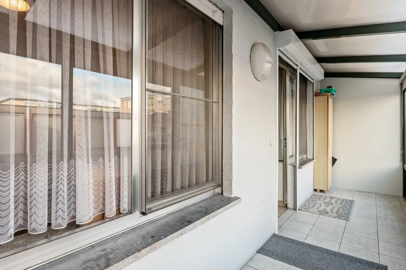 Gezellig, goed gelegen app. op GLV met 2 slpk., veranda en garage foto 20