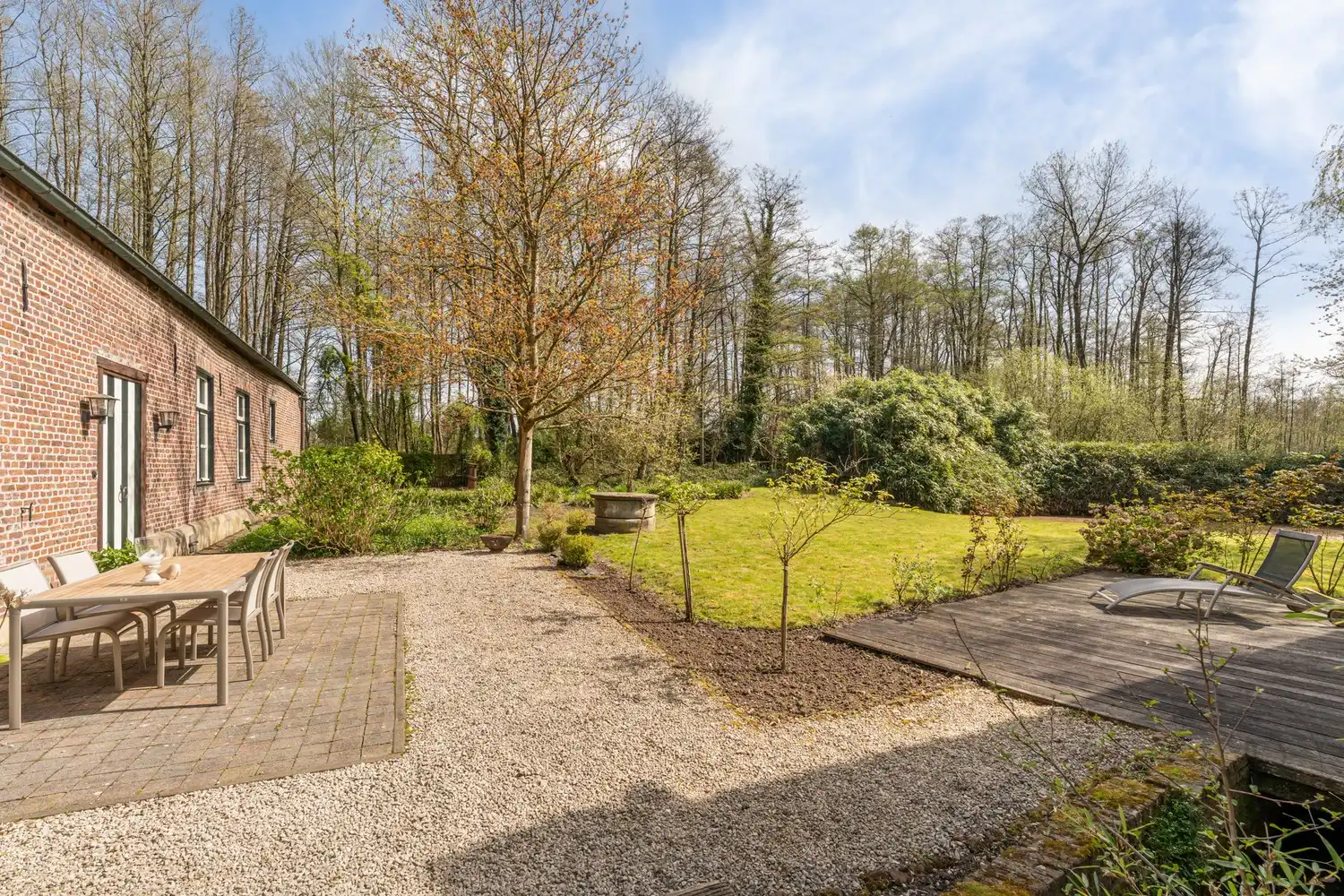 Charmante watermolen met bijgebouwen! foto 42
