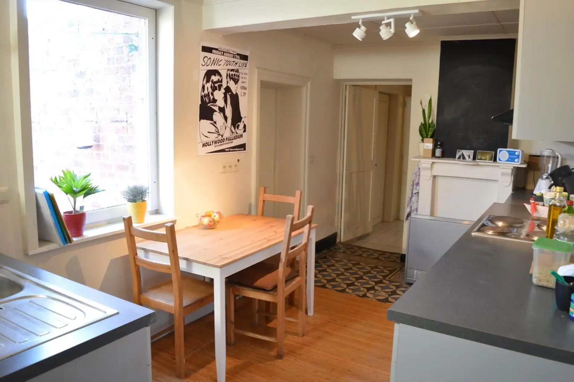 Knusse woning vlakbij centrum Bellegem met 2 slaapkamers en tuin foto 4