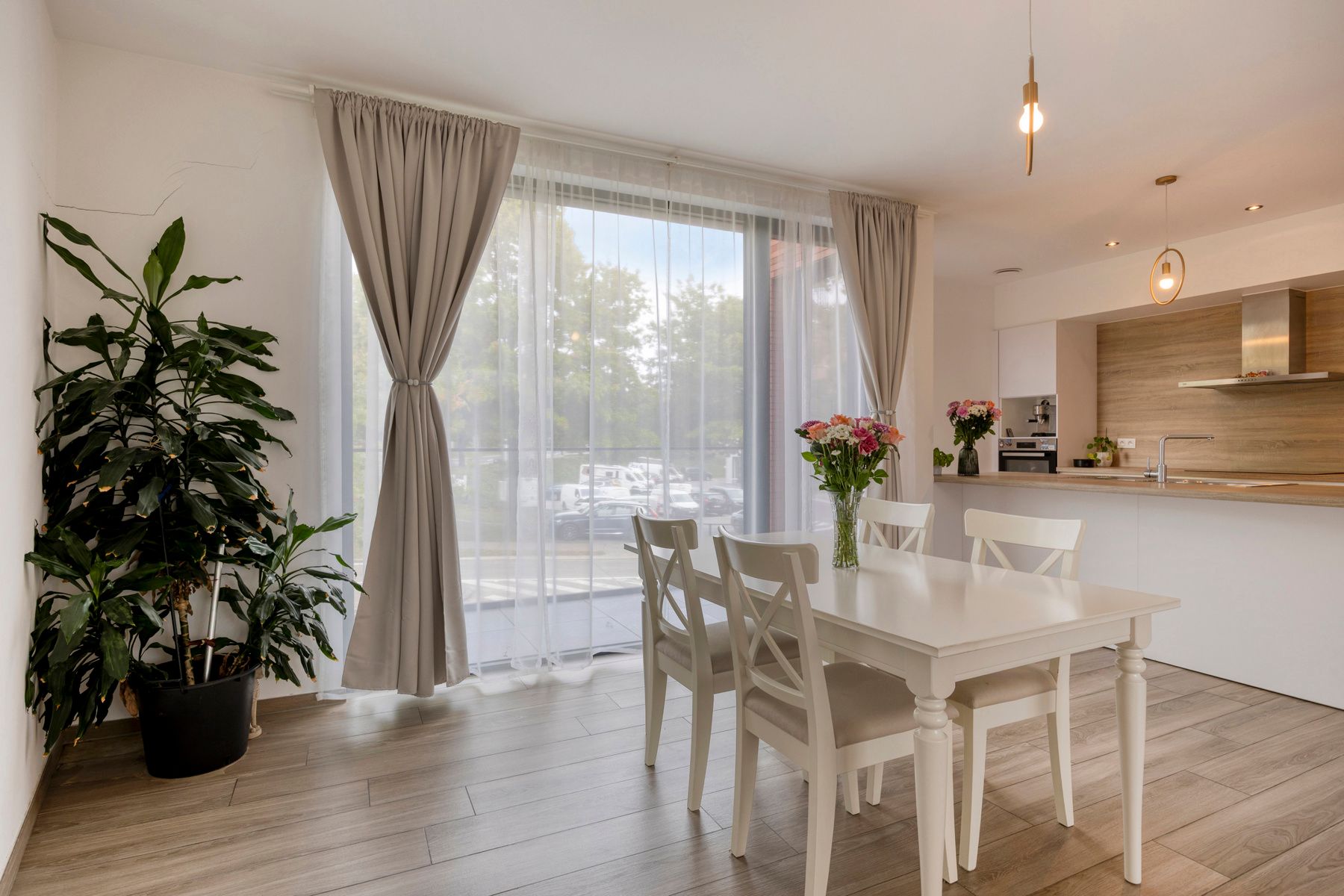 Appartement te huur foto 11