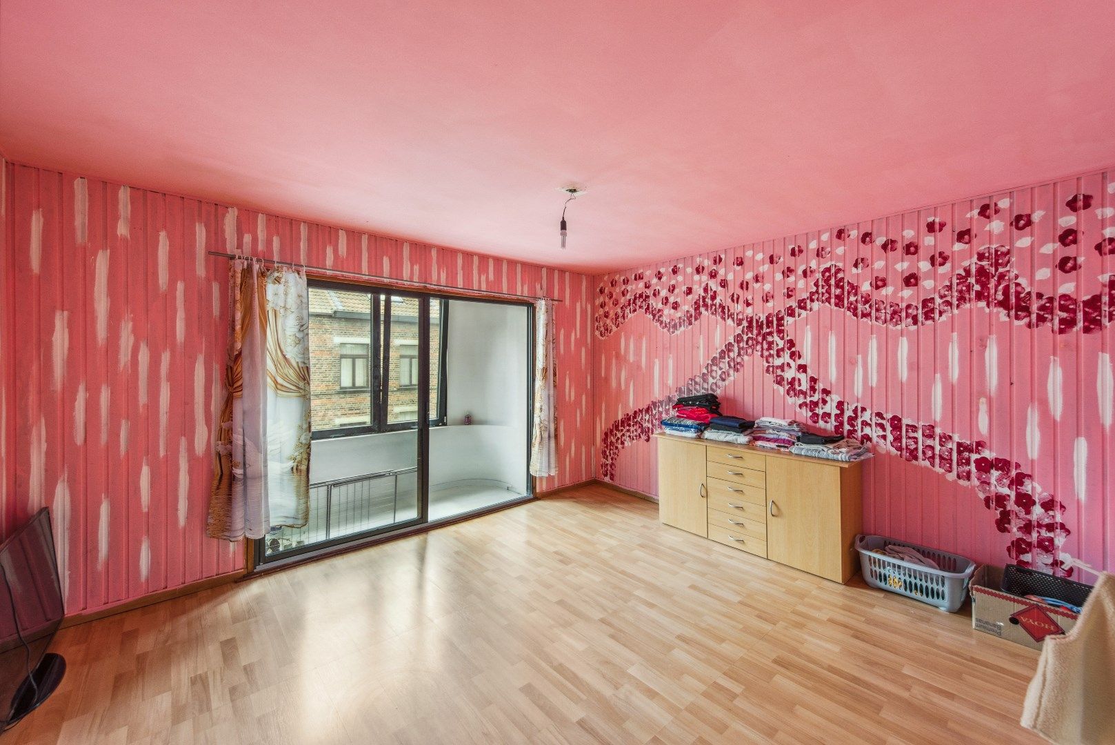 Leuke rijwoning met 3 slpks nabij centrum foto 12