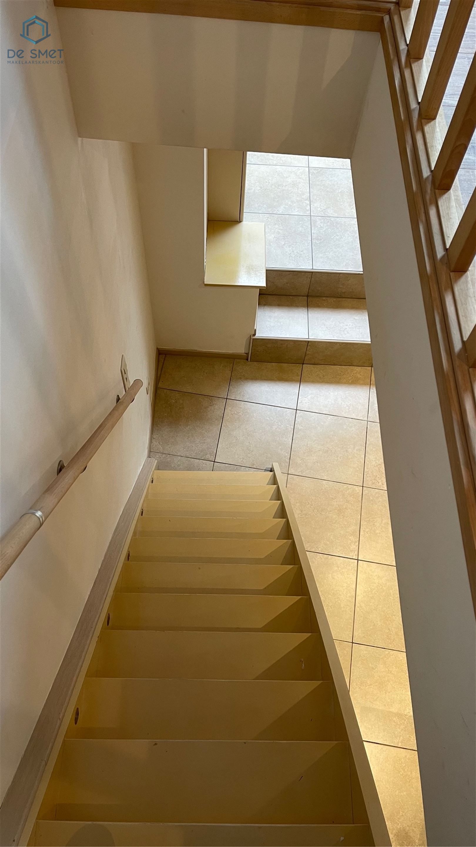 INSTAPKLARE STADSWONING MET 2 SLAAPKAMERS IN HARTJE GERAARDSBERGEN foto 7