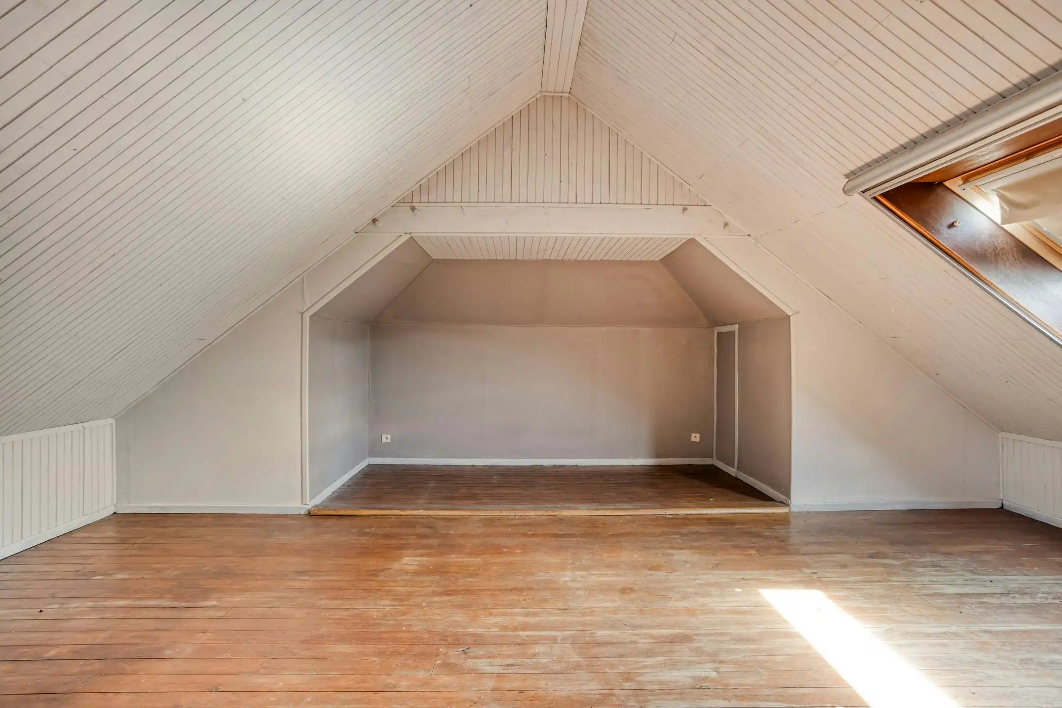Deels te renoveren villa of tweewoonst met parktuin in Boom foto 24