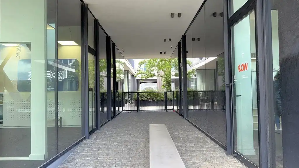 Stijlvol ingericht kantoor te huur nabij station Gent-Dampoort foto 2