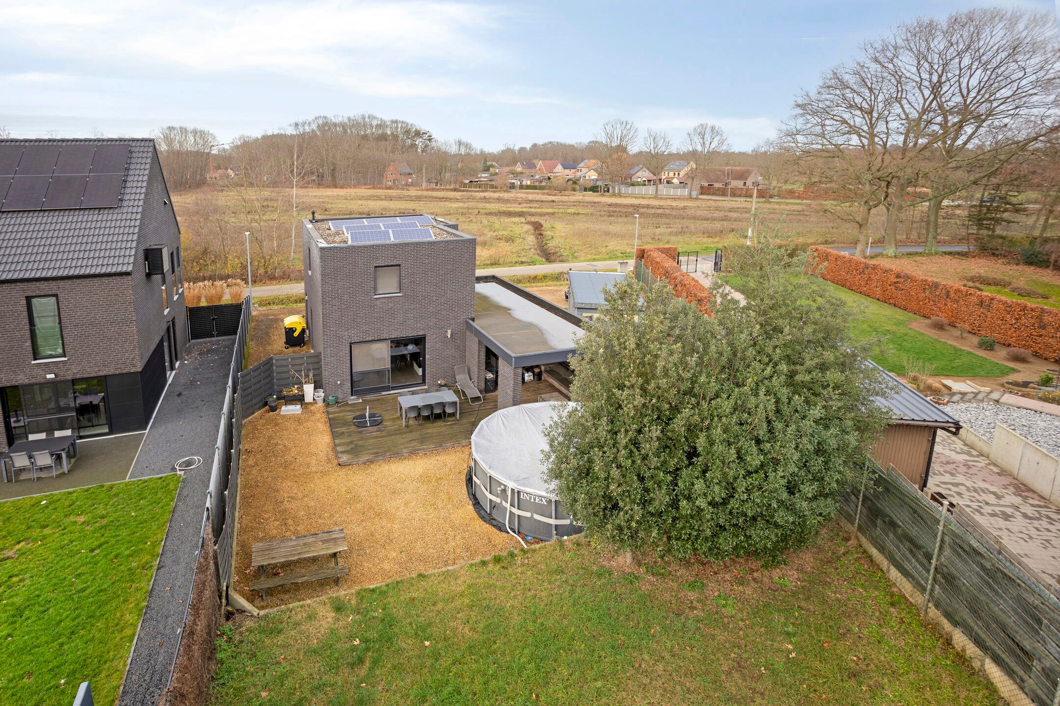 Landelijk gelegen, moderne woning op ruim perceel foto 19