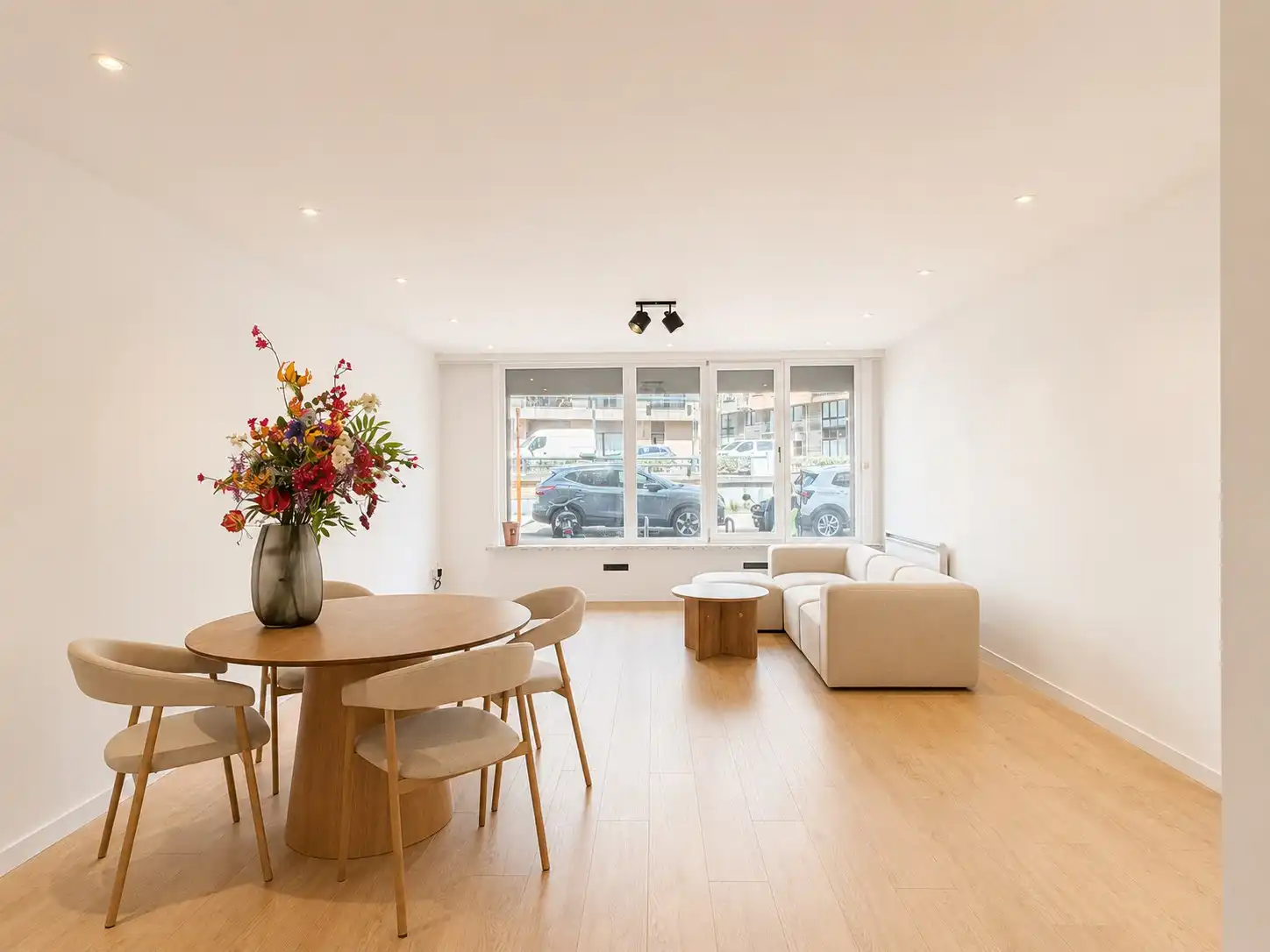 Vernieuwd appartement vlakbij het strand foto 2