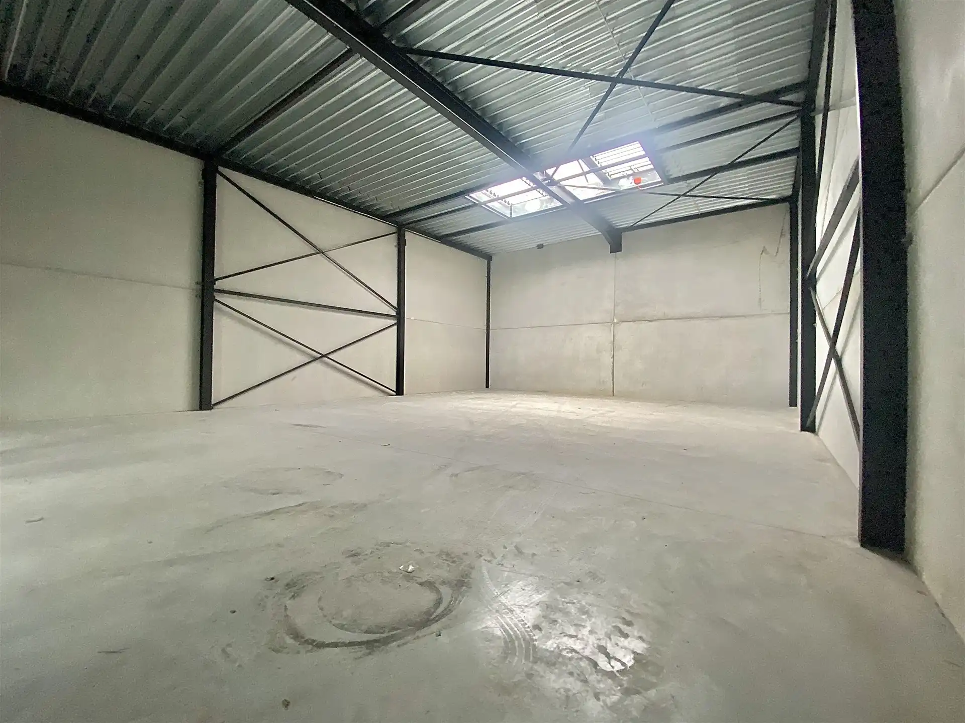 Magazijn - 250m² - aan de expressweg N45 in Denderhoutem foto 2